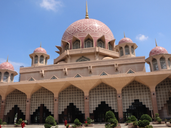 ピンクモスク全景