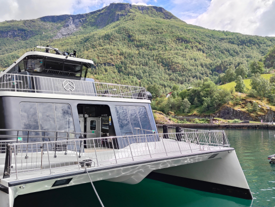 小さい船ですが、全く揺れません