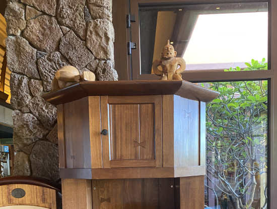 ホテル内の置物が少し変わっていて面白いです