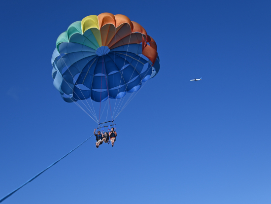 飛行機と一緒に撮ってくれてました