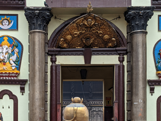 パシュパティナート寺院入口