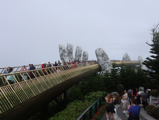 写真映えするゴールデンブリッジ