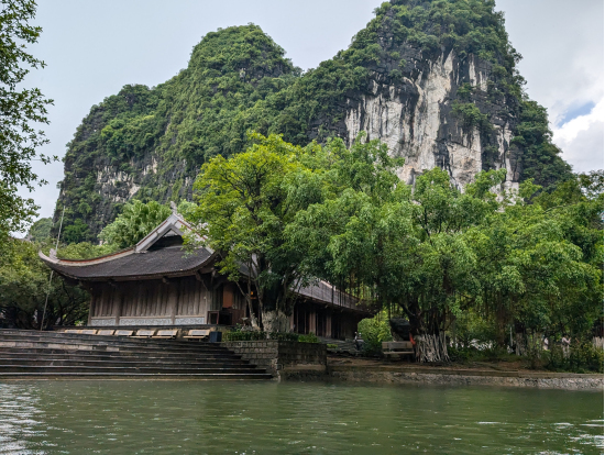 チャンアンの川下り