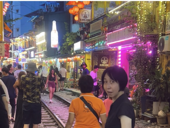 ナイトトレインは活気・迫力・夜景どれも最高です!