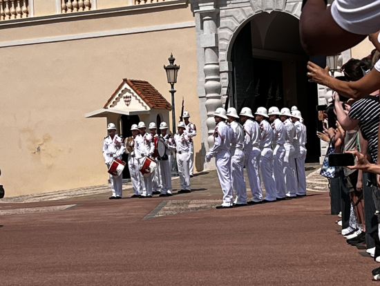 モナコ衛兵交代式