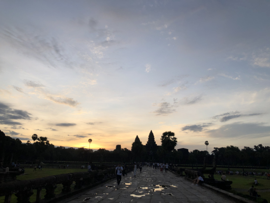 早朝のアンコールワットです！