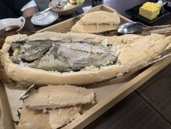 塩釜焼き食べ応えあり
