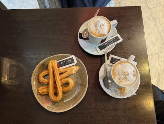 Plaza de Zacodover(最初の休憩地)のコーヒーショップ