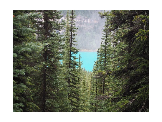 美しいモレーン湖