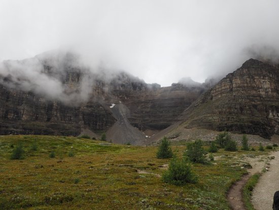 雄大なラーチ渓谷