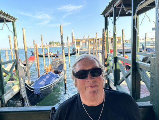 ゴンドラ乗り場前