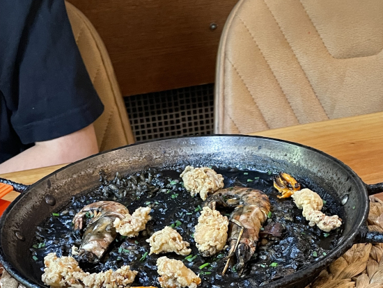 ランチのパエリア