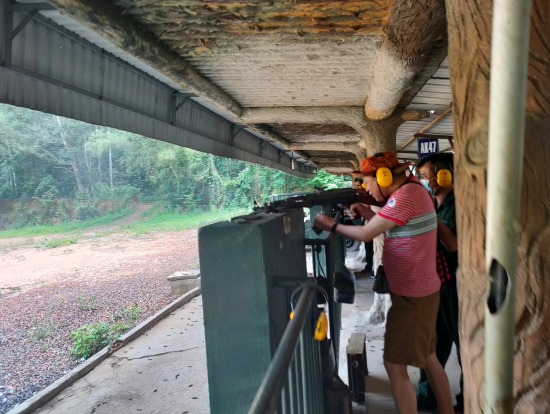 射撃体験です。