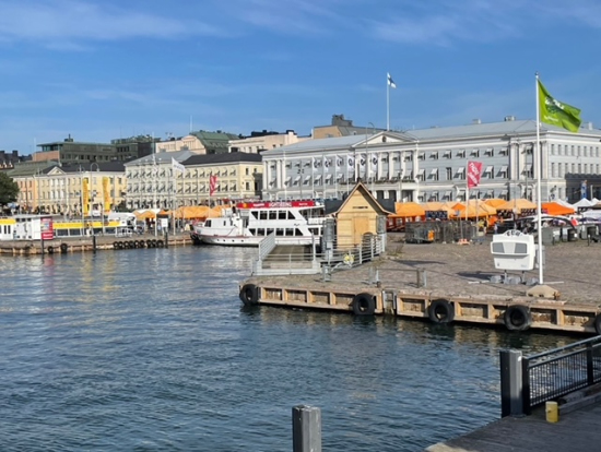 マーケットスクエア