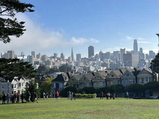 昔と現在のサンフランシスコ共存風景