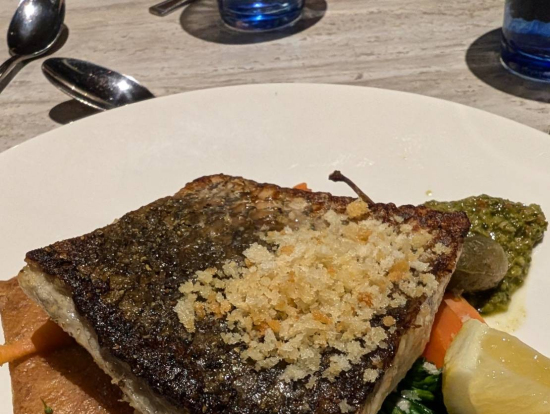 オペラハウスとバラマンディ