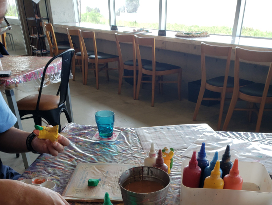 どんな色にしょうかな