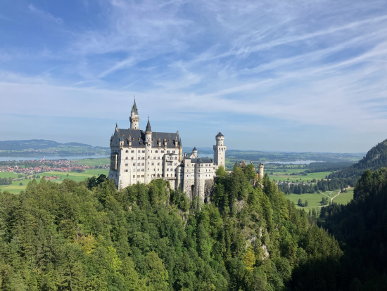 マリエン橋から眺めるノイシュヴァンシュタイン城