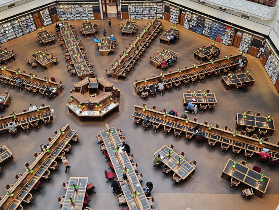 一人では行かないであろう素敵な図書館にも案内して頂けました。