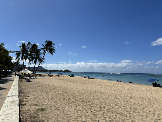 アラモアナビーチ