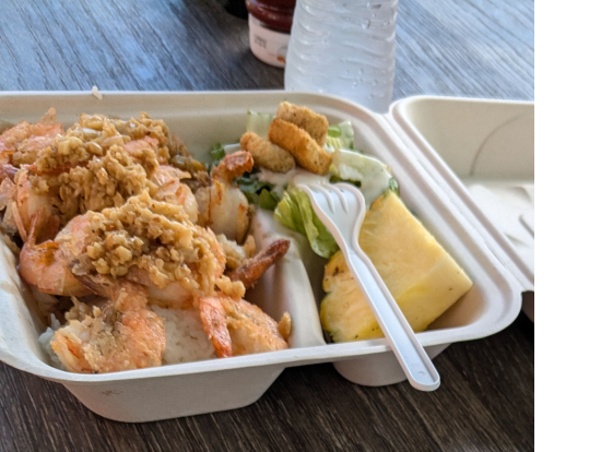 昼食のガーリックシュリンプボックス