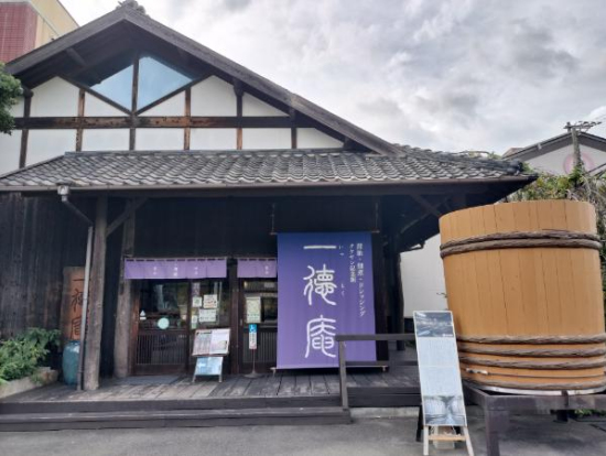 佃煮屋さんに寄ります