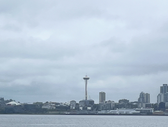 スペースニードル