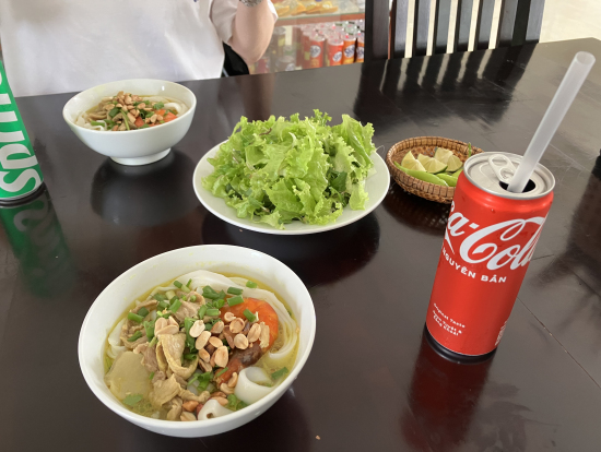 ミーソン遺跡で食べたご飯　美味しかった