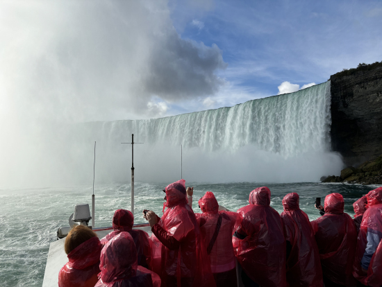 ボートから。迫力がすごい。