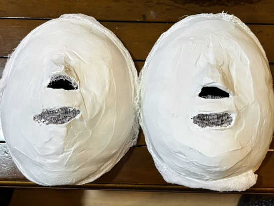 コルギの石膏パックです