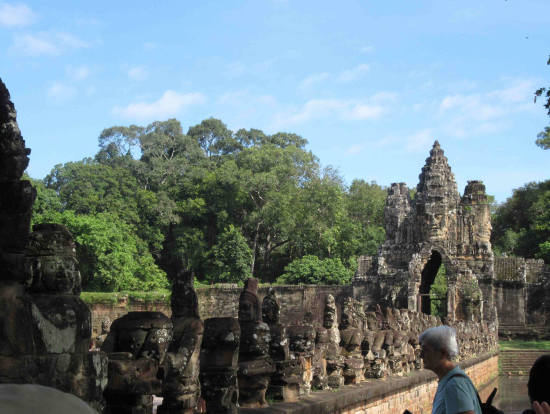 アンコールトム門