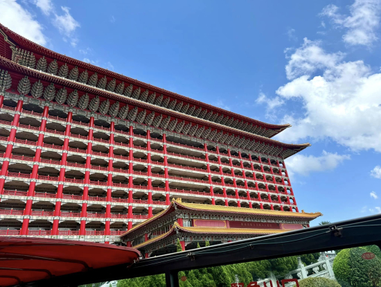 車内から撮った圓山大飯店