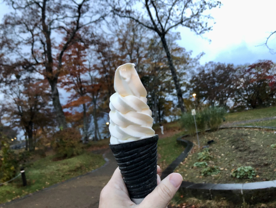 ガイドさんおすすめソフトクリーム(支笏湖)