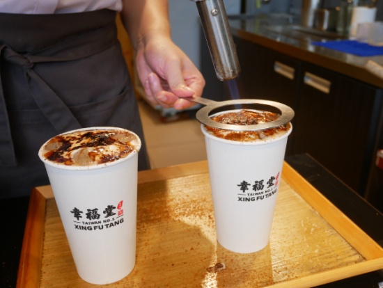 大人気、幸福堂の黒糖タピオカミルク