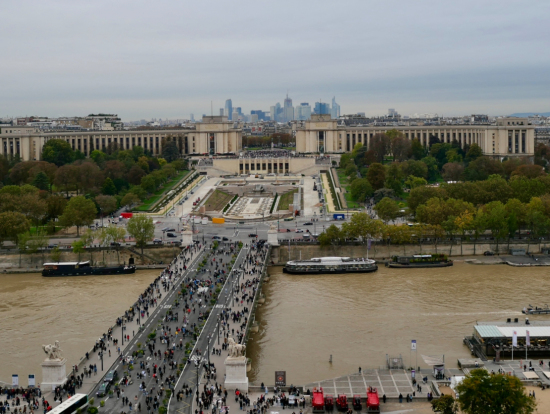 エッフェル塔から