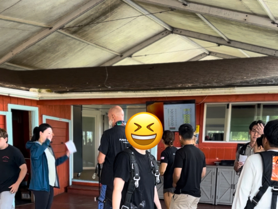 スタッフが装着してくれます