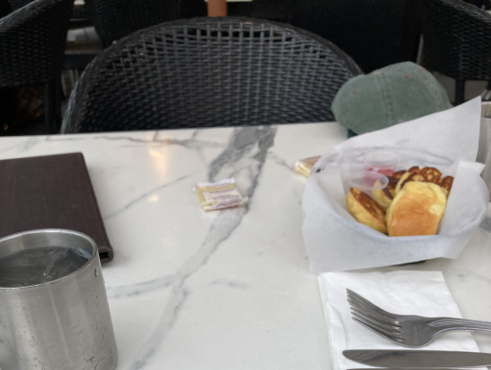 最初に出てきたパンが美味しかった